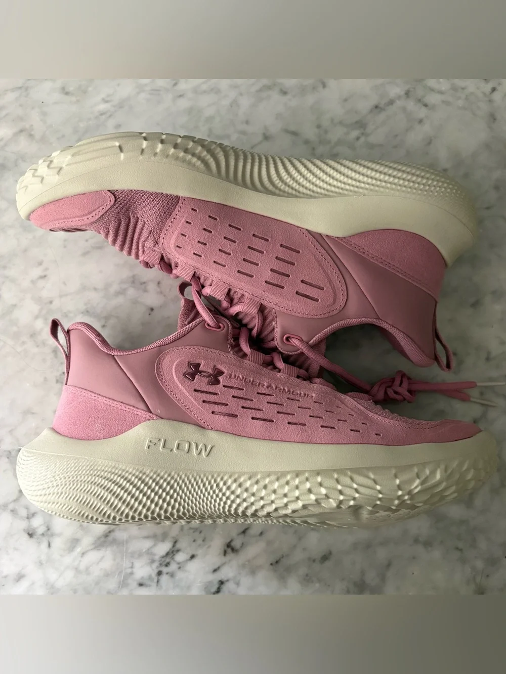 Under Armour Flow Breakthru 5 Lux Basketball Shoes Pink Rose Gold Size 11 NWOB